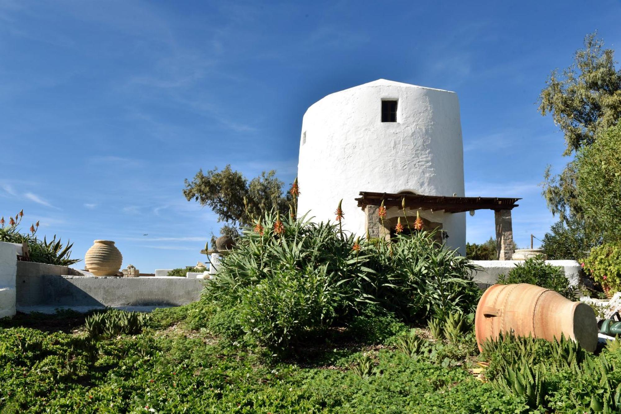 Anastasia'S Windmill And Anastasia'S Studio Plaka  Extérieur photo