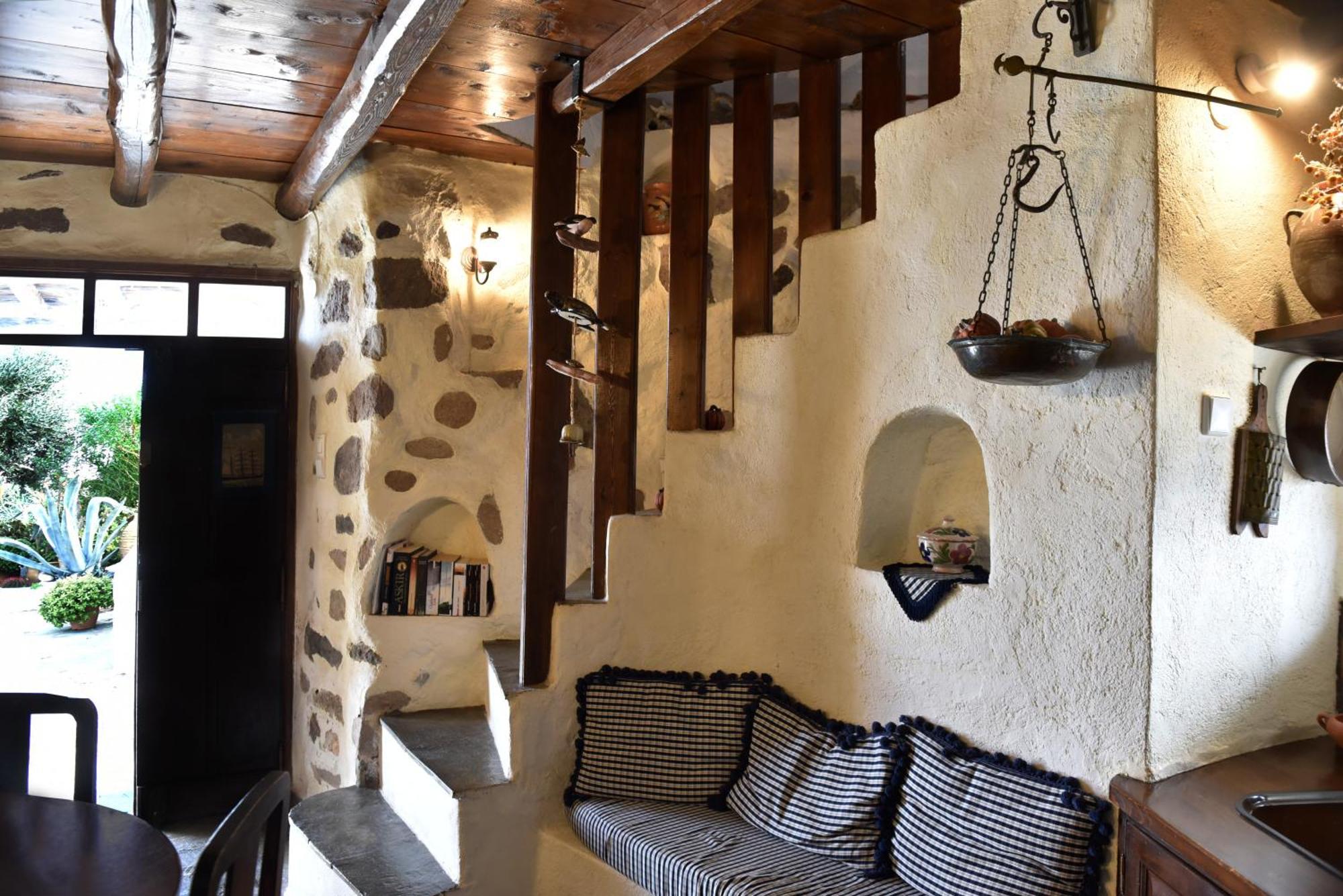Anastasia'S Windmill And Anastasia'S Studio Plaka  Extérieur photo